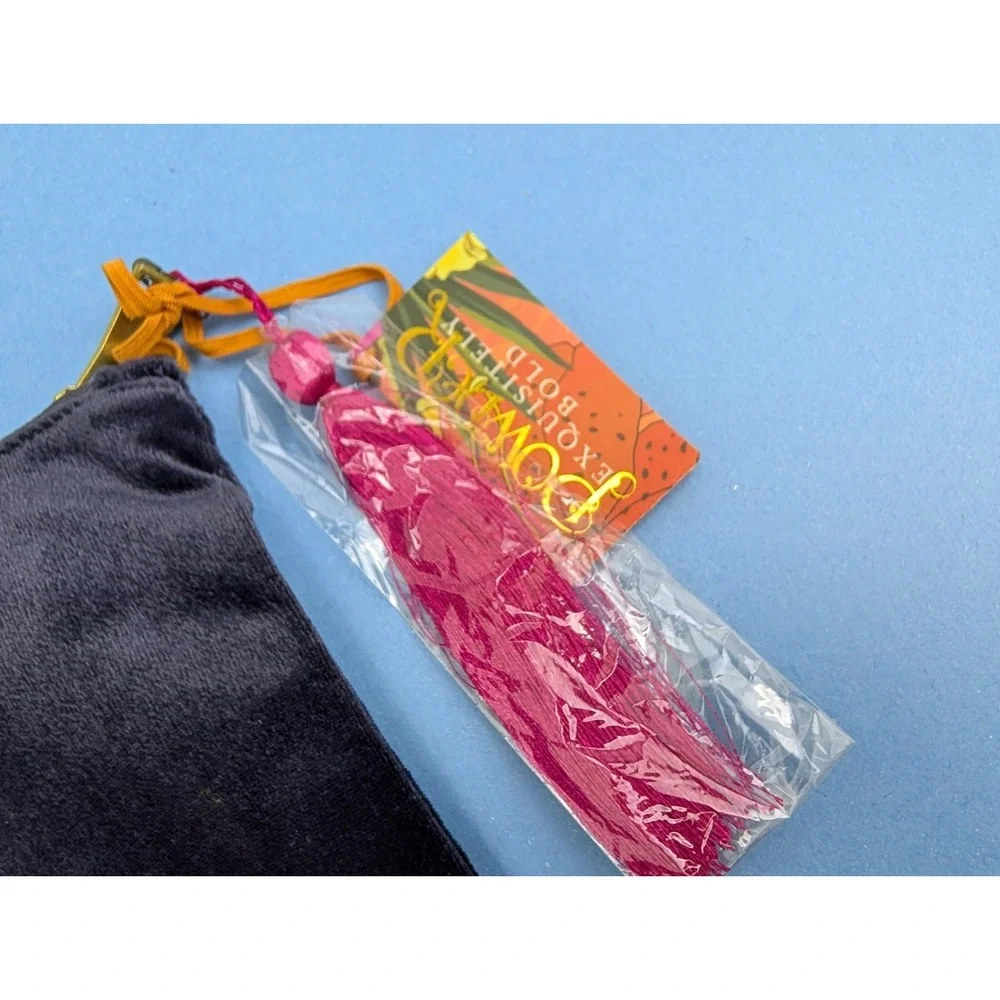 Powder UK Pink Peony Floral Embroidered Velvet Cosmetics Bag Dopp Kit NWT